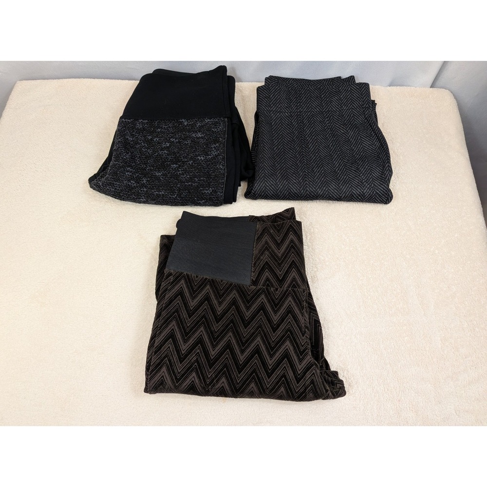 Lot of‎ 3 Leggings Size Medium Lyssé Control Top Thalian Herringbone One 5 One M